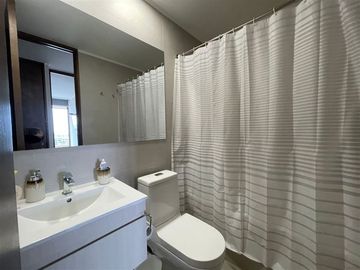 Departamento en Venta en POCO USO! INCLUYE ILUMINACIÓN Y ROLLER . SE ACEPTAN OFERTAS AL CONTADO.