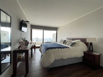Departamento en Venta en POCO USO! INCLUYE ILUMINACIÓN Y ROLLER . SE ACEPTAN OFERTAS AL CONTADO.