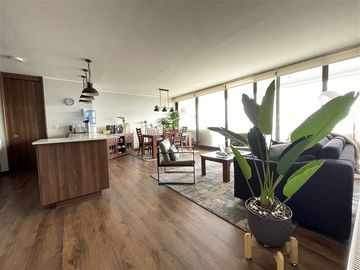 Departamento en Venta en POCO USO! INCLUYE ILUMINACIÓN Y ROLLER . SE ACEPTAN OFERTAS AL CONTADO.