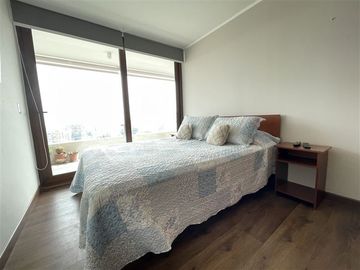Departamento en Venta en POCO USO! INCLUYE ILUMINACIÓN Y ROLLER . SE ACEPTAN OFERTAS AL CONTADO.