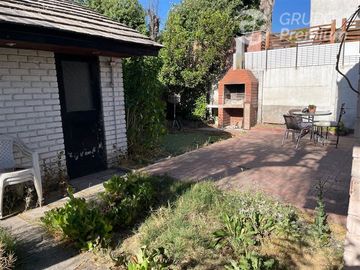 Casa en Venta en EXCELENTE UBICACION VISVIRI/ ALONSO CAMARGO 109/254 M2 LAS CONDES