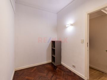 Venta PISO Depto. 4 amb. +depend, balcón y cochera