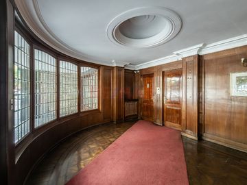 Venta PISO Depto. 4 amb. +depend, balcón y cochera