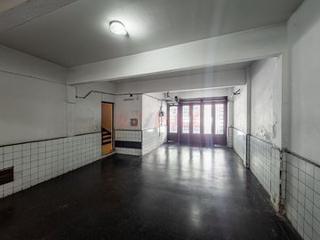Venta PISO Depto. 4 amb. +depend, balcón y cochera