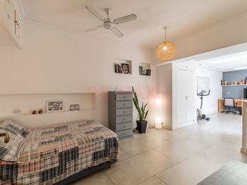 Venta PISO Depto. 4 amb. +depend, balcón y cochera