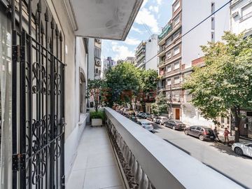 Venta PISO Depto. 4 amb. +depend, balcón y cochera