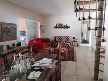VENTA CASA 5 AMB C/ PILETA - LA HERRADURA - PILAR