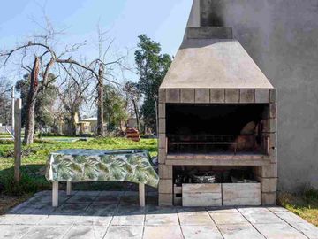 Venta Casa 3 Ambientes Barrio Semi Cerrado Gral R