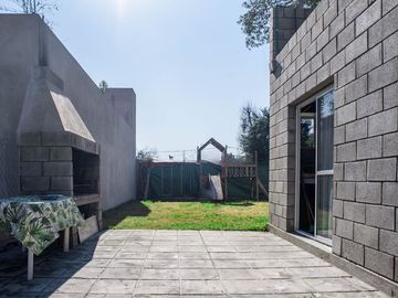 Venta Casa 3 Ambientes Barrio Semi Cerrado Gral R
