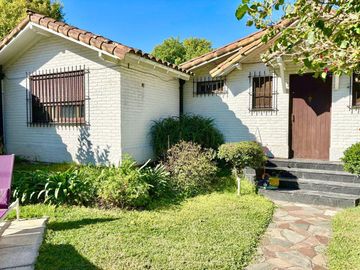 VENTA CASA 4 AMB. BARRIO CERRADO LOS POLVORINES