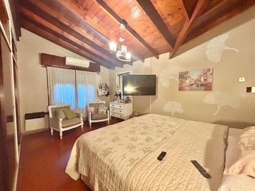 VENTA CASA 4 AMB. BARRIO CERRADO LOS POLVORINES