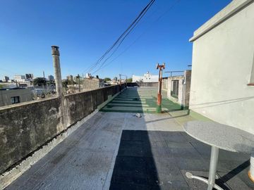 Venta Ph 2 ambientes A metros Av Belgrano