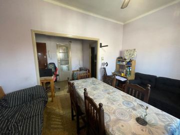 Venta Ph 2 ambientes A metros Av Belgrano