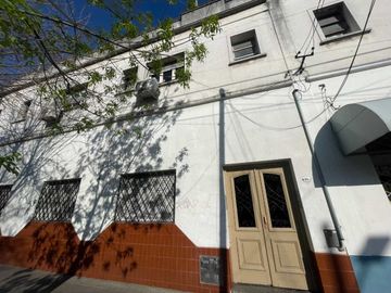 Venta Ph 2 ambientes A metros Av Belgrano