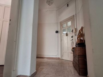 VENTA ÚNICO PH DE ESTILO 2 AMB EN PARQUE PATRICIOS