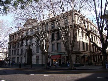 VENTA ÚNICO PH DE ESTILO 2 AMB EN PARQUE PATRICIOS