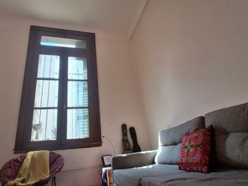 VENTA ÚNICO PH DE ESTILO 2 AMB EN PARQUE PATRICIOS