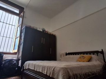 VENTA ÚNICO PH DE ESTILO 2 AMB EN PARQUE PATRICIOS