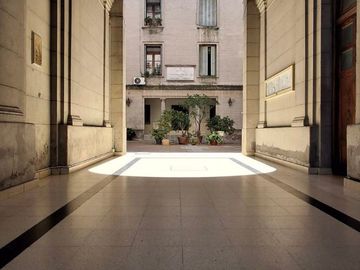 VENTA ÚNICO PH DE ESTILO 2 AMB EN PARQUE PATRICIOS