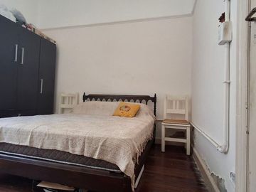 VENTA ÚNICO PH DE ESTILO 2 AMB EN PARQUE PATRICIOS