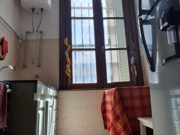 VENTA ÚNICO PH DE ESTILO 2 AMB EN PARQUE PATRICIOS