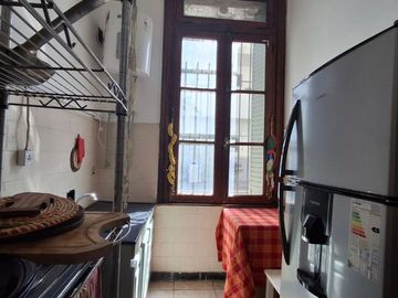 VENTA ÚNICO PH DE ESTILO 2 AMB EN PARQUE PATRICIOS