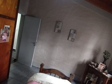 Hermosa casa esquina en venta, Godoy Cruz