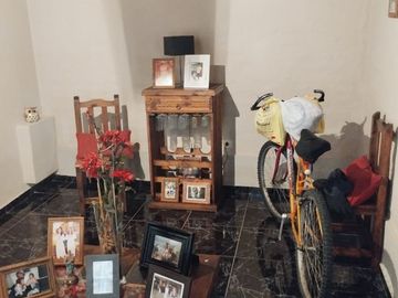 Hermosa casa esquina en venta, Godoy Cruz