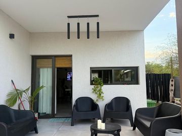 Casa en Terruño de Araoz 2 con SUM propio