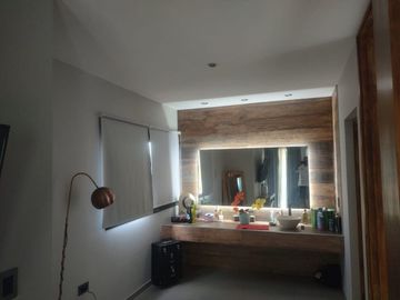 Casa en Terruño de Araoz 2 con SUM propio