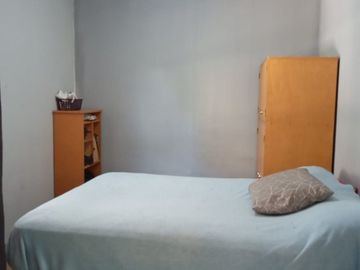 Venta casa duplex en Luzuriaga