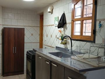 Venta casa duplex en Luzuriaga