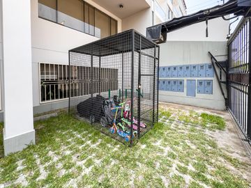 Terraza c/zona de parrilla | Dentro de parque cerrado