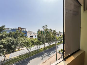 Terraza c/zona de parrilla | Dentro de parque cerrado