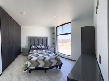 Casa moderna en fraccionamiento privado Las Margaritas