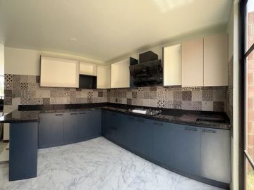 Casa moderna en fraccionamiento privado Las Margaritas
