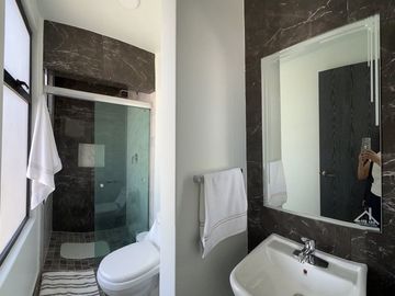 Casa moderna en fraccionamiento privado Las Margaritas