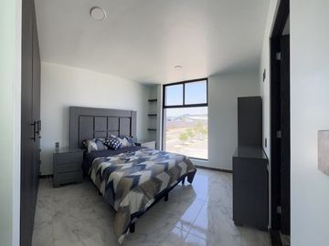 Casa moderna en fraccionamiento privado Las Margaritas