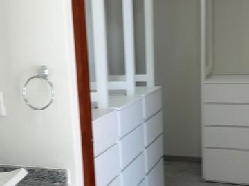 CASA EN VENTA HACIENDA CARLOTA QUERETARO RCV230109-AE