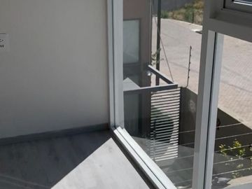 CASA EN VENTA HACIENDA CARLOTA QUERETARO RCV230109-AE