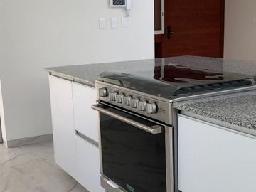 CASA EN VENTA HACIENDA CARLOTA QUERETARO RCV230109-AE