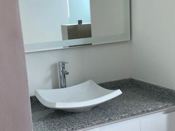 CASA EN VENTA HACIENDA CARLOTA QUERETARO RCV230109-AE