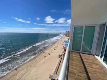 Departamento en venta en Fraccionamiento Sábalo Cerritos