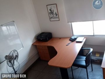 Amplia oficina, conectividad 180 mts2 , Santiago Centro.