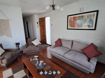 VENTA HERMOSA CASA EN MAIPU COSTADO PARQUE ARAUCO