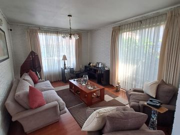 VENTA HERMOSA CASA EN MAIPU COSTADO PARQUE ARAUCO