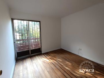 Casa en venta en LA REINA