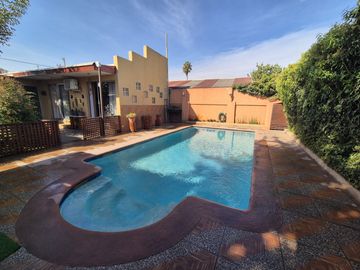 Casa Familiar con Piscina, Quincho y Jardín ¡Tu nuevo Hogar!