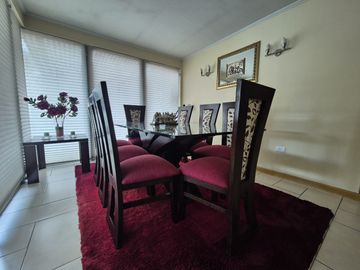 Casa Familiar con Piscina, Quincho y Jardín ¡Tu nuevo Hogar!