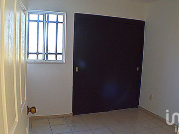 Casa en Residencial Fuentes del Conquistador 4 recamaras 2 1/2 banos, seguridad, jardines
